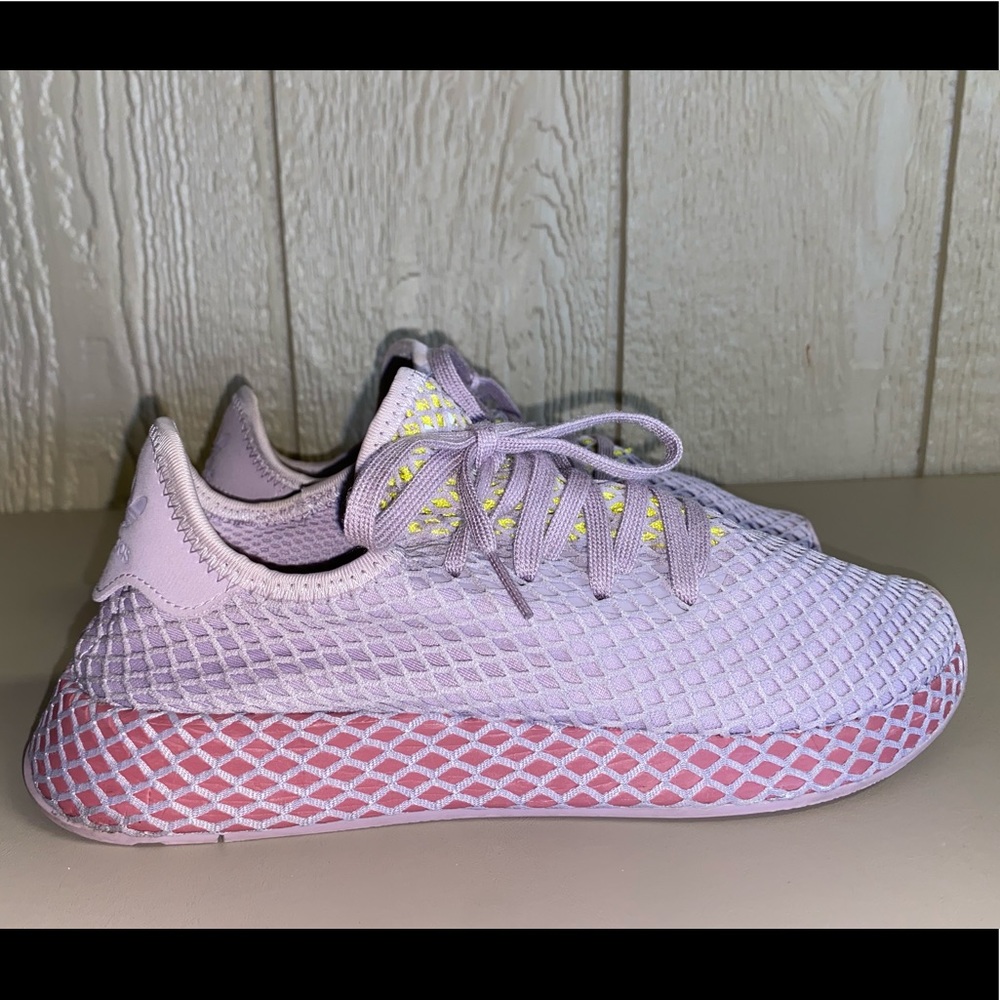Adidas women’s Purple Deerupt Runner | size 9
